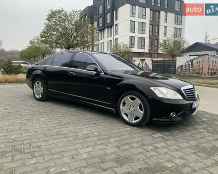 Черный Мерседес С Класс, объемом двигателя 5.51 л и пробегом 249 тыс. км за 14000 $, фото 8 на Automoto.ua
