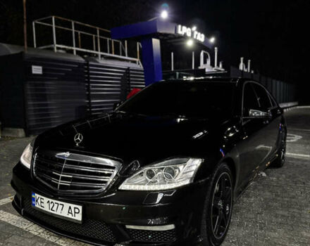 Черный Мерседес С Класс, объемом двигателя 5.5 л и пробегом 305 тыс. км за 14300 $, фото 13 на Automoto.ua