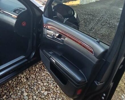 Черный Мерседес С Класс, объемом двигателя 5.5 л и пробегом 205 тыс. км за 12500 $, фото 20 на Automoto.ua