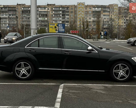 Черный Мерседес С Класс, объемом двигателя 2.99 л и пробегом 208 тыс. км за 14000 $, фото 7 на Automoto.ua