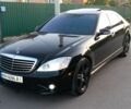 Черный Мерседес С Класс, объемом двигателя 5.5 л и пробегом 308 тыс. км за 8500 $, фото 1 на Automoto.ua