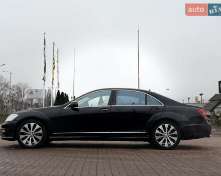 Черный Мерседес С Класс, объемом двигателя 5.46 л и пробегом 295 тыс. км за 13200 $, фото 8 на Automoto.ua