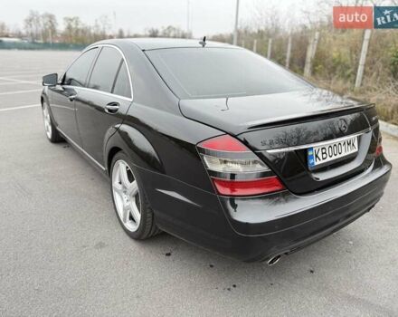 Черный Мерседес С Класс, объемом двигателя 2.99 л и пробегом 319 тыс. км за 12200 $, фото 5 на Automoto.ua