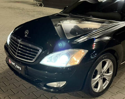 Черный Мерседес С Класс, объемом двигателя 5.5 л и пробегом 176 тыс. км за 8499 $, фото 59 на Automoto.ua