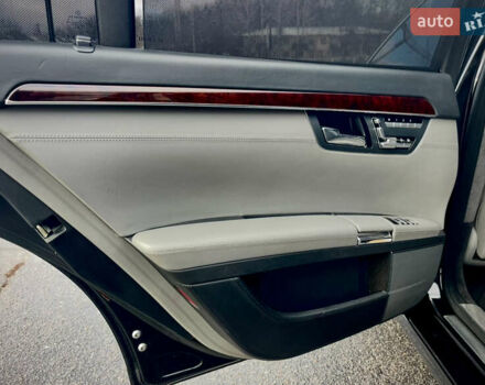 Чорний Мерседес С Клас, об'ємом двигуна 5.46 л та пробігом 160 тис. км за 9990 $, фото 20 на Automoto.ua