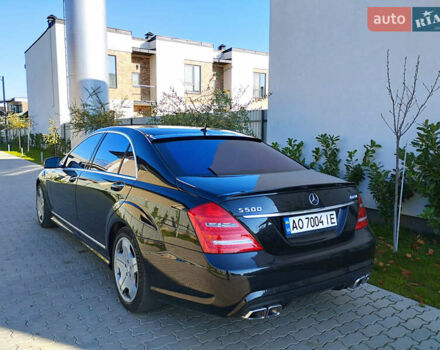 Черный Мерседес С Класс, объемом двигателя 5.5 л и пробегом 220 тыс. км за 12999 $, фото 5 на Automoto.ua
