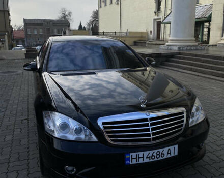 Чорний Мерседес С Клас, об'ємом двигуна 5.5 л та пробігом 303 тис. км за 10400 $, фото 1 на Automoto.ua