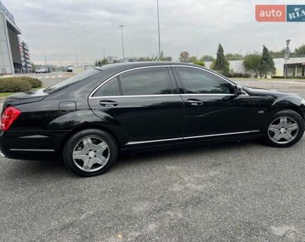 Чорний Мерседес С Клас, об'ємом двигуна 5.5 л та пробігом 125 тис. км за 35500 $, фото 4 на Automoto.ua