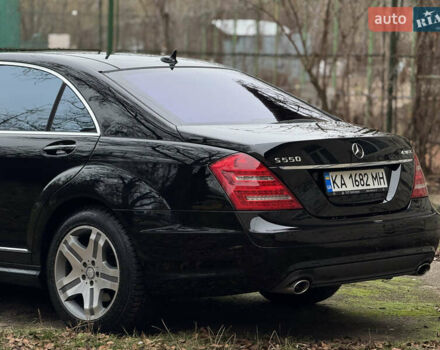 Чорний Мерседес С Клас, об'ємом двигуна 5.5 л та пробігом 288 тис. км за 10950 $, фото 5 на Automoto.ua