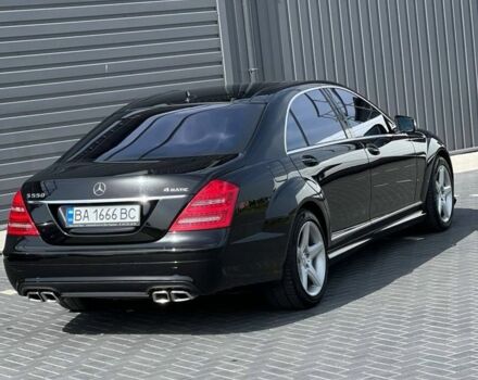 Чорний Мерседес С Клас, об'ємом двигуна 5.5 л та пробігом 240 тис. км за 14500 $, фото 2 на Automoto.ua