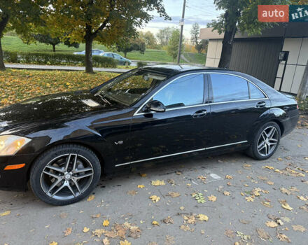 Чорний Мерседес С Клас, об'ємом двигуна 5.5 л та пробігом 155 тис. км за 16800 $, фото 7 на Automoto.ua