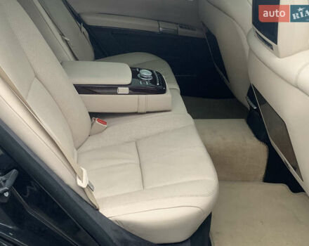 Черный Мерседес С Класс, объемом двигателя 5.51 л и пробегом 249 тыс. км за 14000 $, фото 26 на Automoto.ua