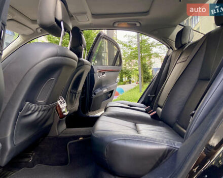 Черный Мерседес С Класс, объемом двигателя 5.46 л и пробегом 171 тыс. км за 14900 $, фото 39 на Automoto.ua