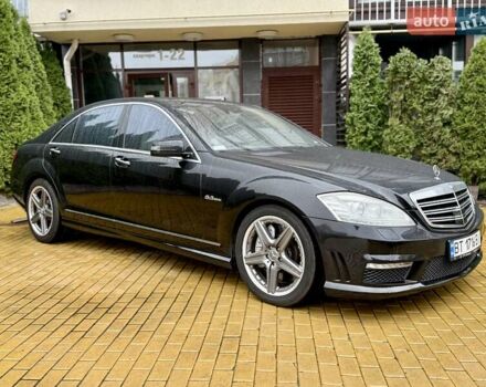 Черный Мерседес С Класс, объемом двигателя 6.2 л и пробегом 125 тыс. км за 18500 $, фото 8 на Automoto.ua