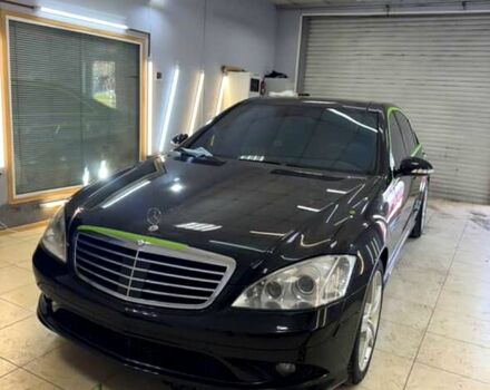 Чорний Мерседес С Клас, об'ємом двигуна 5.5 л та пробігом 220 тис. км за 10000 $, фото 4 на Automoto.ua