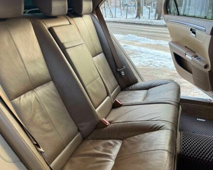 Черный Мерседес С Класс, объемом двигателя 5.5 л и пробегом 330 тыс. км за 10000 $, фото 12 на Automoto.ua