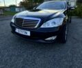 Черный Мерседес С Класс, объемом двигателя 3 л и пробегом 300 тыс. км за 10500 $, фото 1 на Automoto.ua