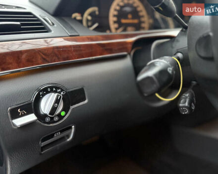 Чорний Мерседес С Клас, об'ємом двигуна 5.46 л та пробігом 560 тис. км за 7650 $, фото 23 на Automoto.ua