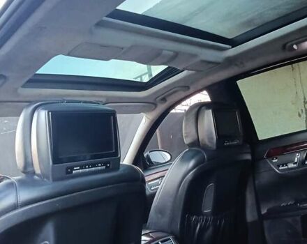 Черный Мерседес С Класс, объемом двигателя 5.5 л и пробегом 204 тыс. км за 12650 $, фото 12 на Automoto.ua