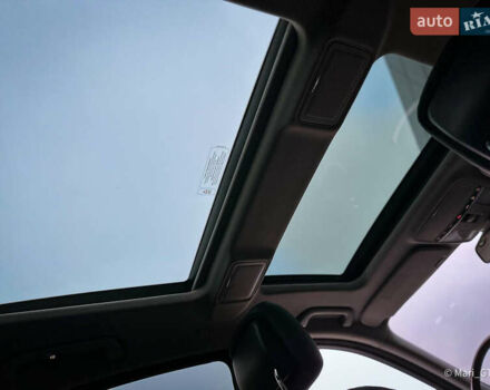 Черный Мерседес С Класс, объемом двигателя 6.3 л и пробегом 91 тыс. км за 25000 $, фото 19 на Automoto.ua