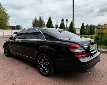 Черный Мерседес С Класс, объемом двигателя 5.5 л и пробегом 330 тыс. км за 10000 $, фото 5 на Automoto.ua