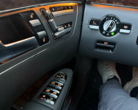 Чорний Мерседес С Клас, об'ємом двигуна 5.5 л та пробігом 155 тис. км за 16800 $, фото 31 на Automoto.ua