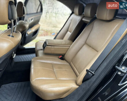 Чорний Мерседес С Клас, об'ємом двигуна 5.5 л та пробігом 288 тис. км за 10950 $, фото 17 на Automoto.ua