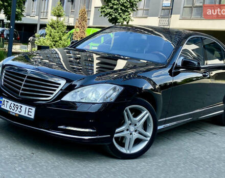 Черный Мерседес С Класс, объемом двигателя 5.46 л и пробегом 171 тыс. км за 14900 $, фото 1 на Automoto.ua