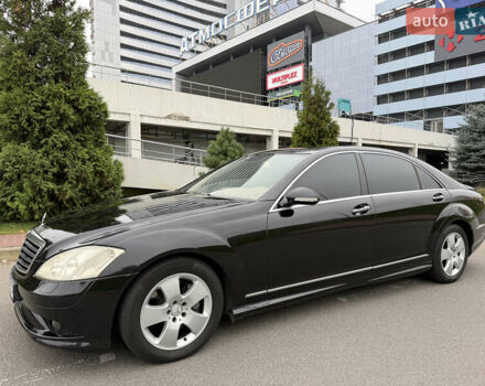 Черный Мерседес С Класс, объемом двигателя 3.5 л и пробегом 305 тыс. км за 7800 $, фото 15 на Automoto.ua