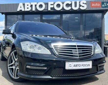 Черный Мерседес С Класс, объемом двигателя 6.21 л и пробегом 150 тыс. км за 16990 $, фото 2 на Automoto.ua