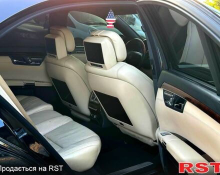 Черный Мерседес С Класс, объемом двигателя 5.5 л и пробегом 202 тыс. км за 8999 $, фото 5 на Automoto.ua