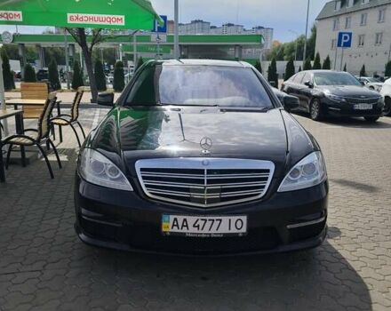 Черный Мерседес С Класс, объемом двигателя 5.5 л и пробегом 288 тыс. км за 11999 $, фото 13 на Automoto.ua