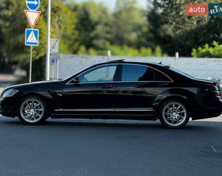 Чорний Мерседес С Клас, об'ємом двигуна 5.5 л та пробігом 391 тис. км за 12500 $, фото 7 на Automoto.ua