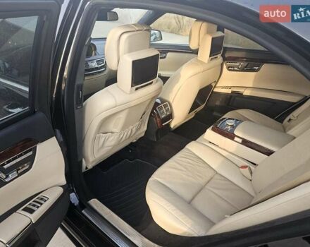 Черный Мерседес С Класс, объемом двигателя 5.46 л и пробегом 267 тыс. км за 12500 $, фото 14 на Automoto.ua