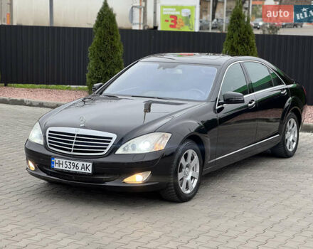 Черный Мерседес С Класс, объемом двигателя 3.5 л и пробегом 217 тыс. км за 10300 $, фото 3 на Automoto.ua
