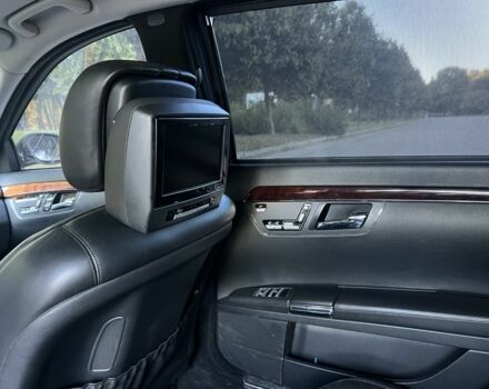 Чорний Мерседес С Клас, об'ємом двигуна 5.5 л та пробігом 500 тис. км за 7650 $, фото 12 на Automoto.ua