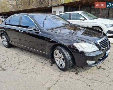 Чорний Мерседес С Клас, об'ємом двигуна 5.5 л та пробігом 203 тис. км за 11400 $, фото 21 на Automoto.ua