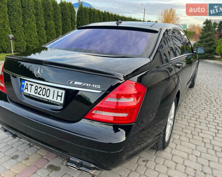 Черный Мерседес С Класс, объемом двигателя 5.46 л и пробегом 250 тыс. км за 15000 $, фото 17 на Automoto.ua