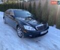 Черный Мерседес С Класс, объемом двигателя 5.5 л и пробегом 412 тыс. км за 12500 $, фото 1 на Automoto.ua