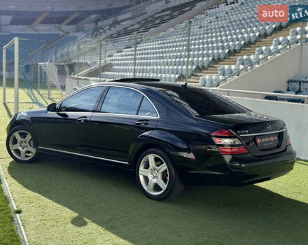 Черный Мерседес С Класс, объемом двигателя 5.5 л и пробегом 288 тыс. км за 10500 $, фото 15 на Automoto.ua