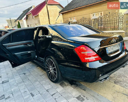 Черный Мерседес С Класс, объемом двигателя 5.5 л и пробегом 210 тыс. км за 12900 $, фото 67 на Automoto.ua