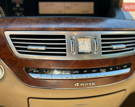 Черный Мерседес С Класс, объемом двигателя 3.5 л и пробегом 315 тыс. км за 10600 $, фото 22 на Automoto.ua