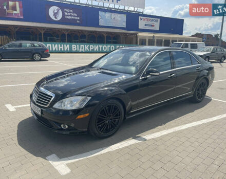 Чорний Мерседес С Клас, об'ємом двигуна 5.5 л та пробігом 260 тис. км за 12999 $, фото 45 на Automoto.ua