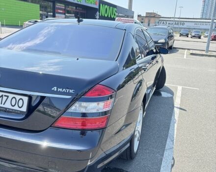 Чорний Мерседес С Клас, об'ємом двигуна 5.5 л та пробігом 262 тис. км за 13000 $, фото 4 на Automoto.ua