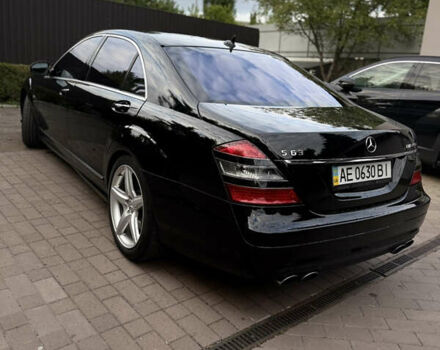 Черный Мерседес С Класс, объемом двигателя 6.21 л и пробегом 83 тыс. км за 26000 $, фото 21 на Automoto.ua
