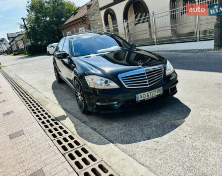 Черный Мерседес С Класс, объемом двигателя 5.5 л и пробегом 210 тыс. км за 12900 $, фото 87 на Automoto.ua