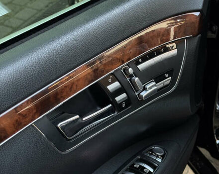 Черный Мерседес С Класс, объемом двигателя 2.99 л и пробегом 330 тыс. км за 14500 $, фото 26 на Automoto.ua