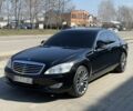 Черный Мерседес С Класс, объемом двигателя 4 л и пробегом 224 тыс. км за 5550 $, фото 1 на Automoto.ua