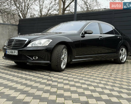 Черный Мерседес С Класс, объемом двигателя 5.46 л и пробегом 70 тыс. км за 20500 $, фото 4 на Automoto.ua