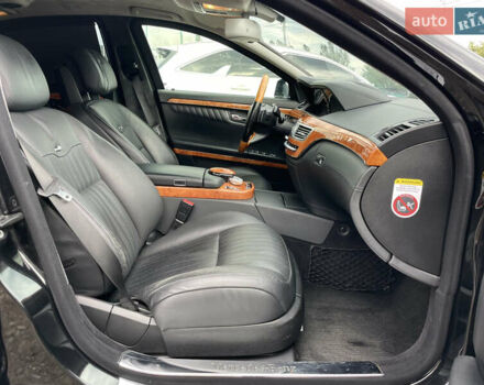 Черный Мерседес С Класс, объемом двигателя 5.5 л и пробегом 117 тыс. км за 49990 $, фото 13 на Automoto.ua